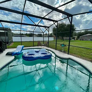 grand-family-house-with-private-pool-near-disney-parks.davenporthotels.org/